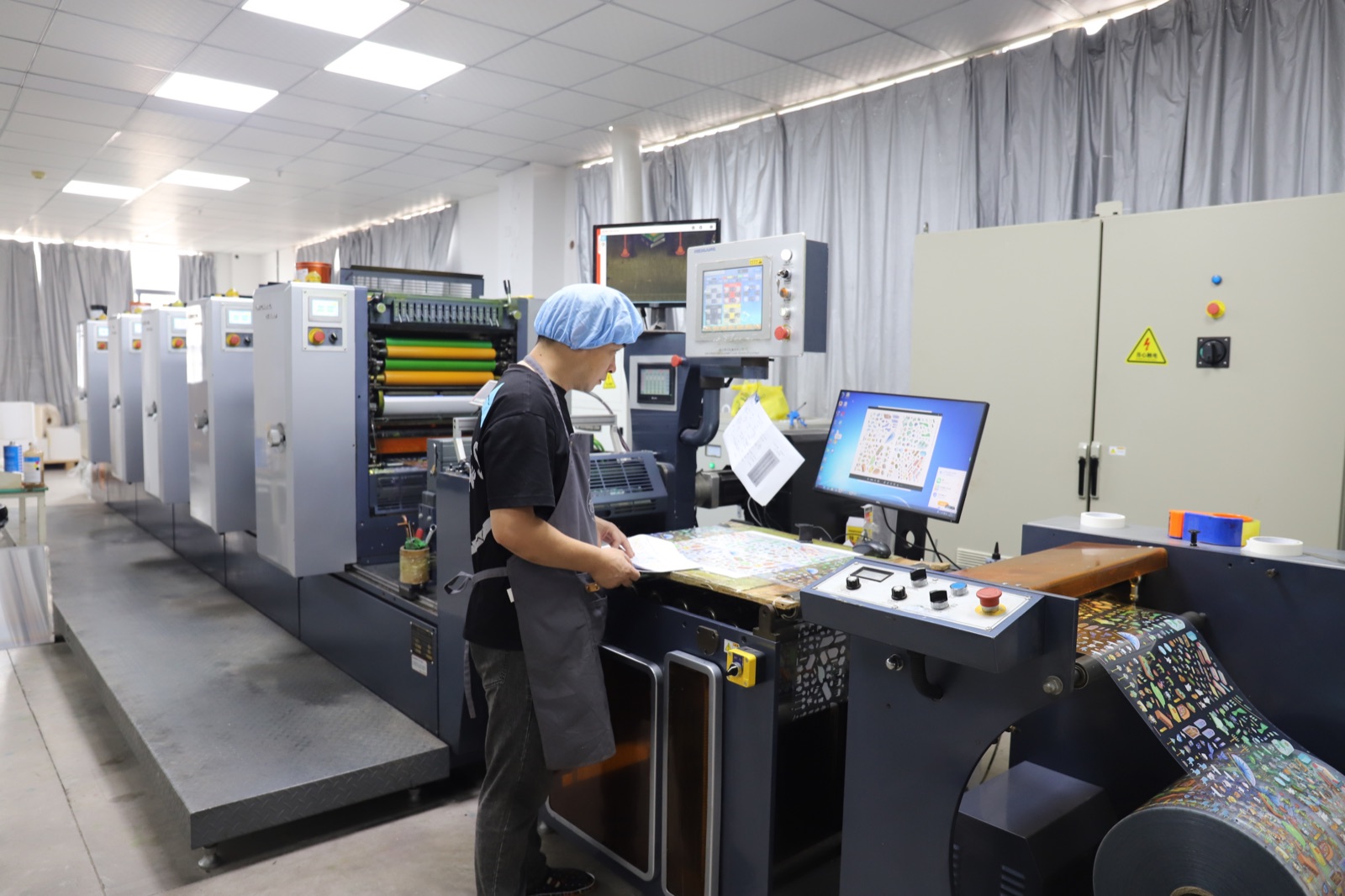 マスキングテープを印刷する生産設備